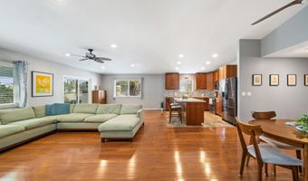 214 Kauhaa St, Kihei, HI 96753