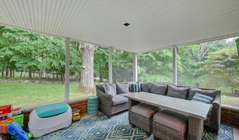 3 Hemion Way, Airmont, NY 10901