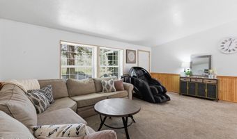 4374 E Timberland Rd, Athol, ID 83801
