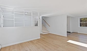 472 Dunn Rd, Belgrade, ME 04917