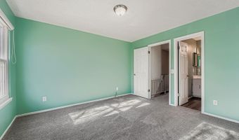 2204 S Jasper Way B, Aurora, CO 80013