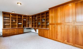 15995 NE EILERS Rd, Aurora, OR 97002