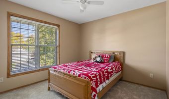 W2429 HOLLY Lane, Appleton, WI 54915