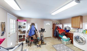 69 N Bedlam Rd, Chaplin, CT 06235