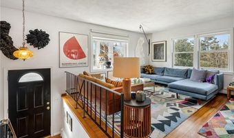 152 Hamilton Ave, Jamestown, RI 02835