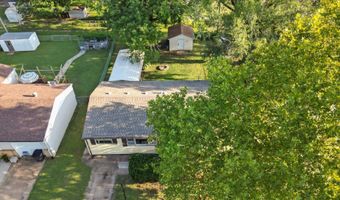 233 E Radio Ln, Arkansas City, KS 67005