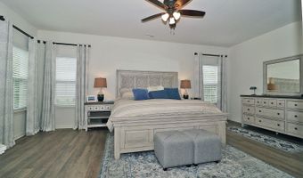 46 Rockland St, Barnegat, NJ 08005