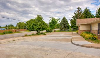 1420 W Broadway St, Polk City, IA 50226