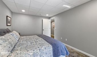 17 Patriot Dr, Cody, WY 82414