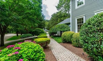 7 Wickham Rd, North Kingstown, RI 02852
