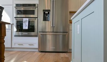 703 A GLENDON Ave, Annapolis, MD 21403