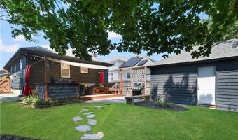 14 Elinora St, East Providence, RI 02915