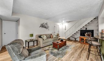 10237 INDEPENDENCE Dr, North Royalton, OH 44133
