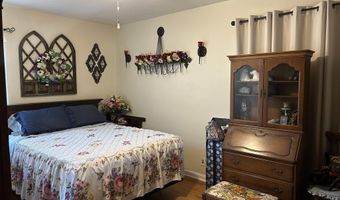 1213 VINE St, Anniston, AL 36207