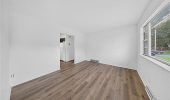 1095 Saint Michaels Ave, Akron, OH 44320