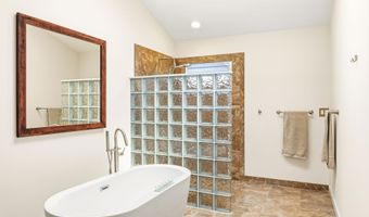 6474 KAAHELE St, Kapaa, HI 96746