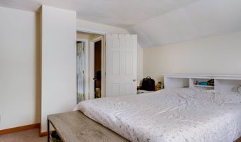 19 Amherst Rd, Merrimack, NH 03054