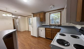 24 Magnolia Ln, Belmont, NH 03220