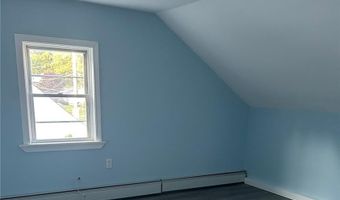 30 Harris St, Coventry, RI 02816
