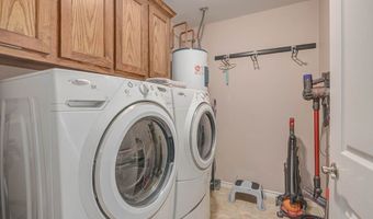 152 Summers Ln, Alice, TX 78332