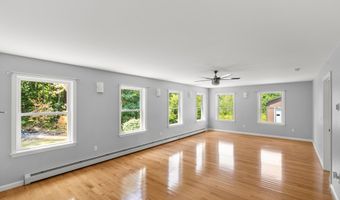 9 Hounds Way, Bath, ME 04530