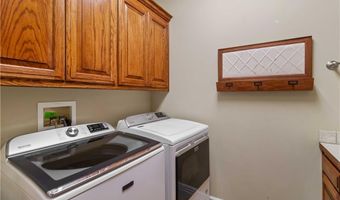 3906 NE Cadbury Ave, Bentonville, AR 72712