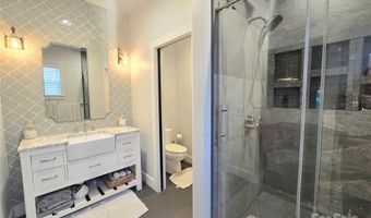 565 School Rd, Asheville, NC 28803