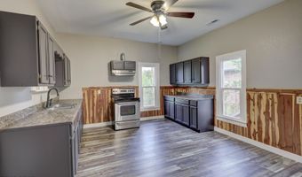 106 S Fox St, Alba, MO 64830
