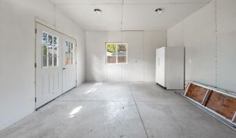1124 W PARKWAY Blvd, Appleton, WI 54914