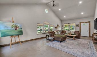 212 Circle Dr, Alvarado, TX 76009