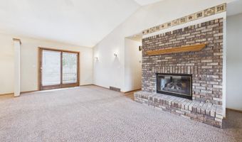 1212 E Fleetwood Cir, Brandon, SD 57005