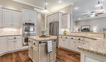 330 Parkhill Ln, Bartlesville, OK 74006