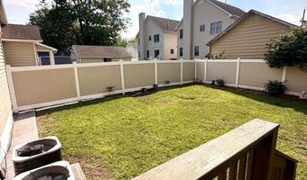 33 Livingston Ave, Avenel, NJ 07001
