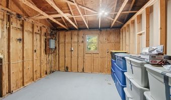 252 Wolf Rock Rd, Exeter, RI 02822