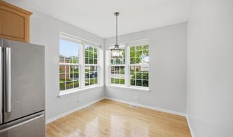 23 Brixton Ct, Algonquin, IL 60102