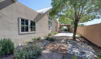 2204 Via Granada Pl NW, Albuquerque, NM 87104