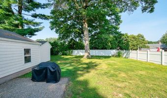 16 Raymond Pl, Cromwell, CT 06416