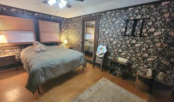 817 N Main St, Aberdeen, SD 57401