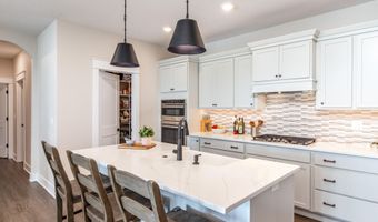 2930 Green Hills Dr, Ames, IA 50014