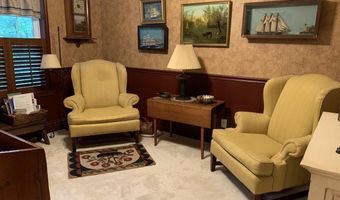 46 Club House Ln 9, Auburn, ME 04210