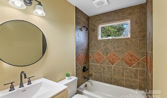 5 Elmore St, Asheville, NC 28804