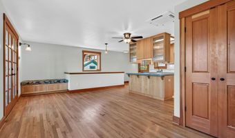 19 Gresham St, Ashland, OR 97520
