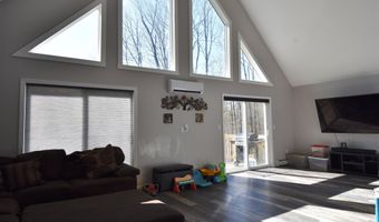 54 Forest Ridge Dr, Bristol, VT 05443
