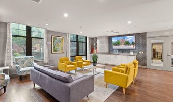 1021 N GARFIELD St 517, Arlington, VA 22201