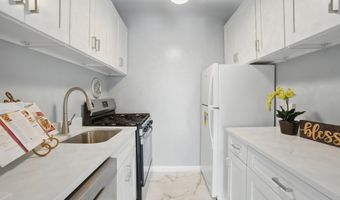 4379 AMERICANA Dr 201, Annandale, VA 22003