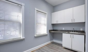 7361 MCWHORTER Pl 320, Annandale, VA 22003