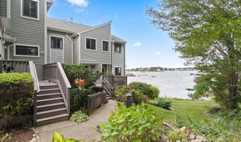 42 Turtle Bay Dr 42, Branford, CT 06405