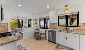 9586 Alto Dr, La Mesa, CA 91941