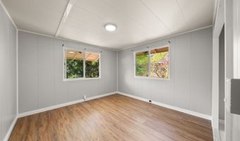 3904 Maunahilu Pl, Honolulu, HI 96816