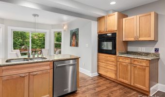 135 Westwood Pl, Asheville, NC 28806